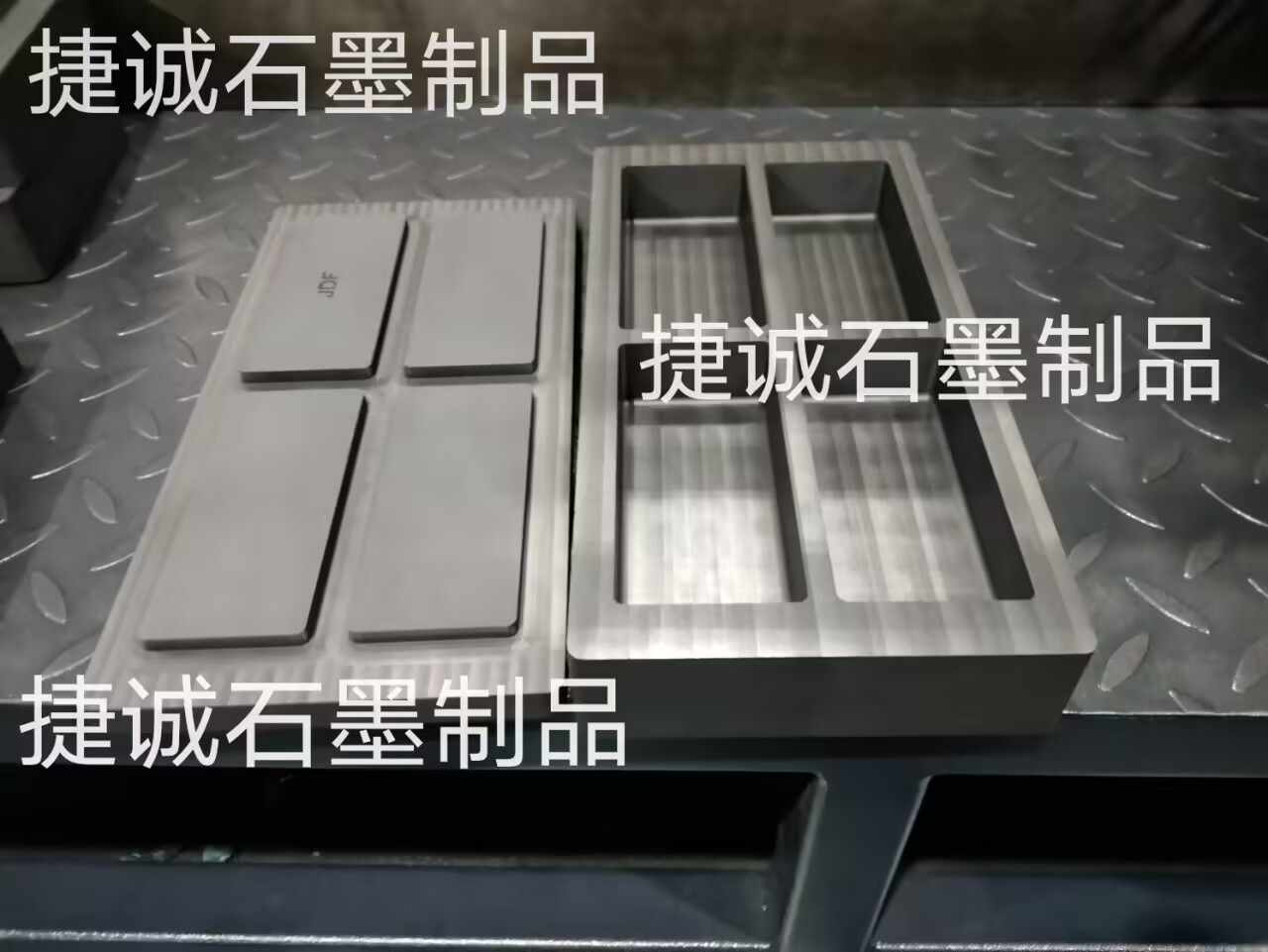 石墨油槽，高溫金屬倒模槽，高純度石墨油槽，多槽石墨油槽石墨模具石墨坩堝，四件套多槽石墨油槽，鑄錠石墨模具，石墨油槽加工，石墨油槽生產(chǎn)廠(chǎng)家