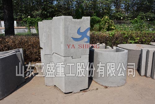 Jiangxi Gaian customers use LZYC-3 molding machine to produce jack-type trapezoidal components